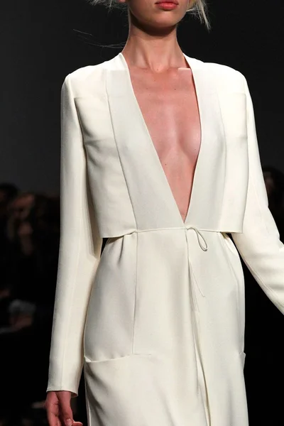 Look 49